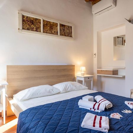 Apartamento Tipica Cozy House + Parking! Florencia Exterior foto